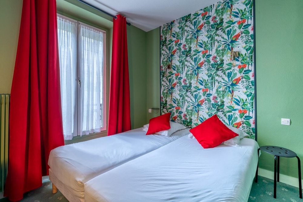 Standard Twin Room photo 3