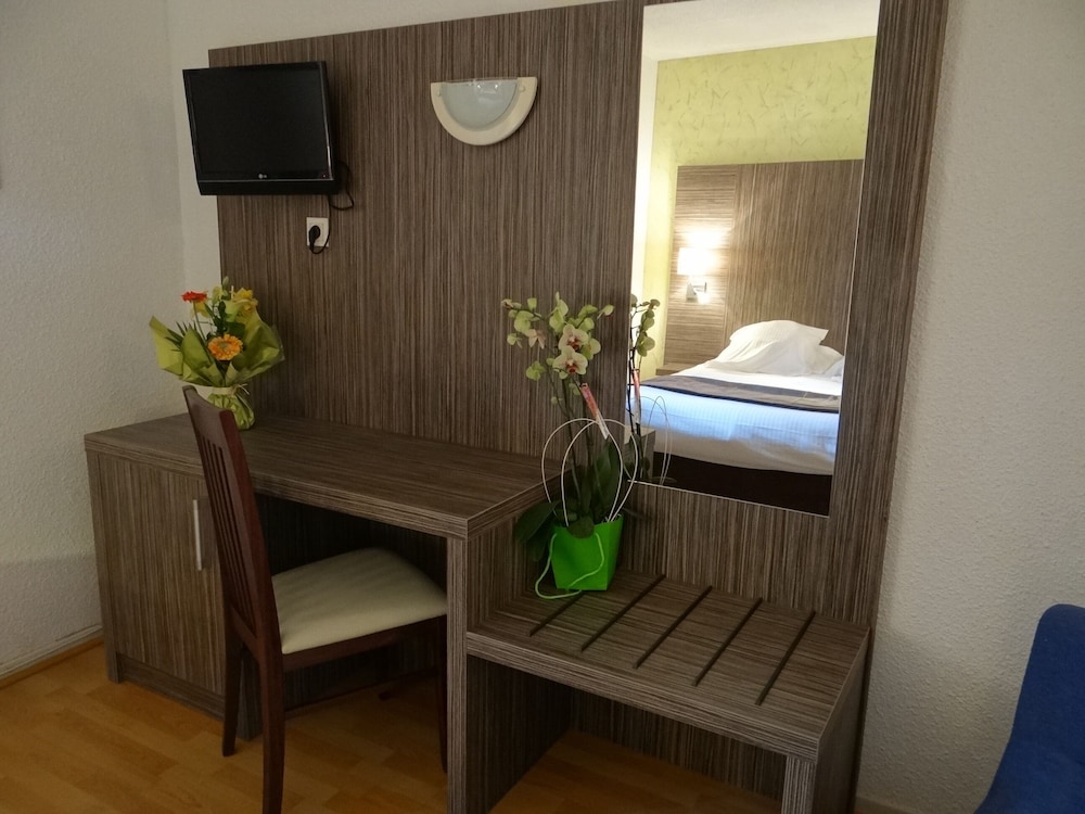 Double Room - Photo 4