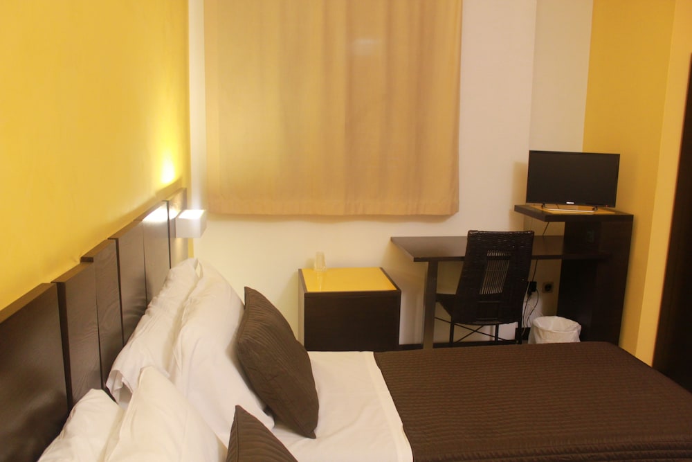 Double Room, Balcony, Sea View - Photo 4