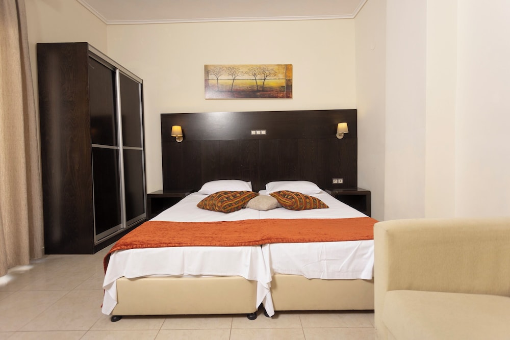 Double Room, Partial Sea View