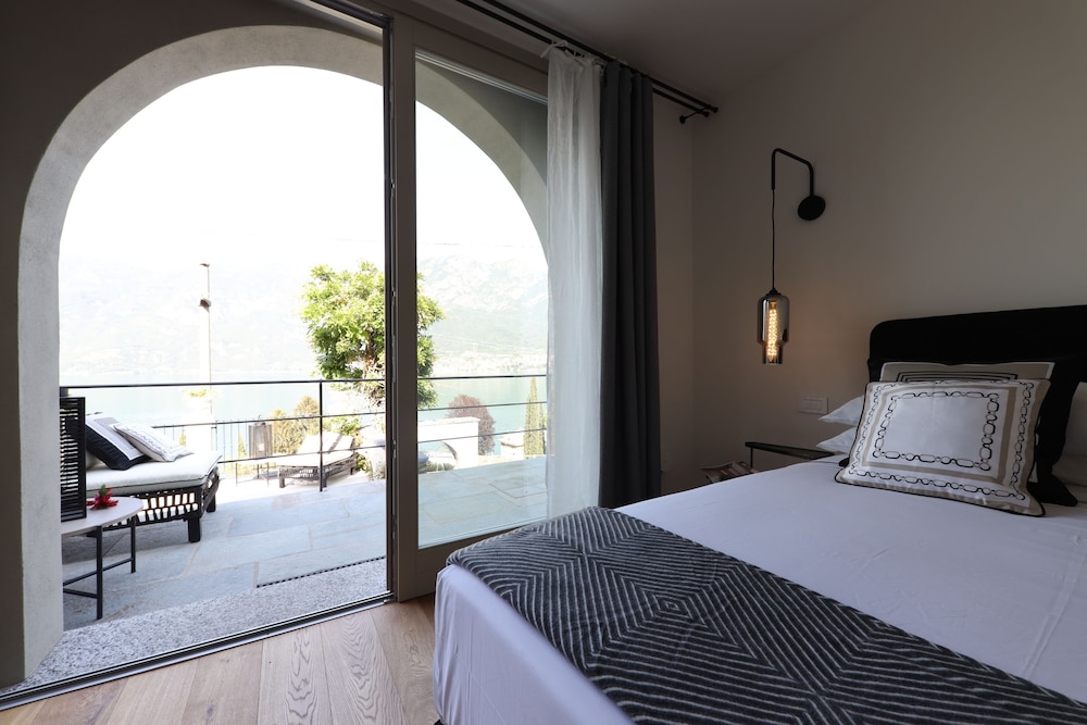 Double Room (Darsena) Lower Floor of the Villa photo 2