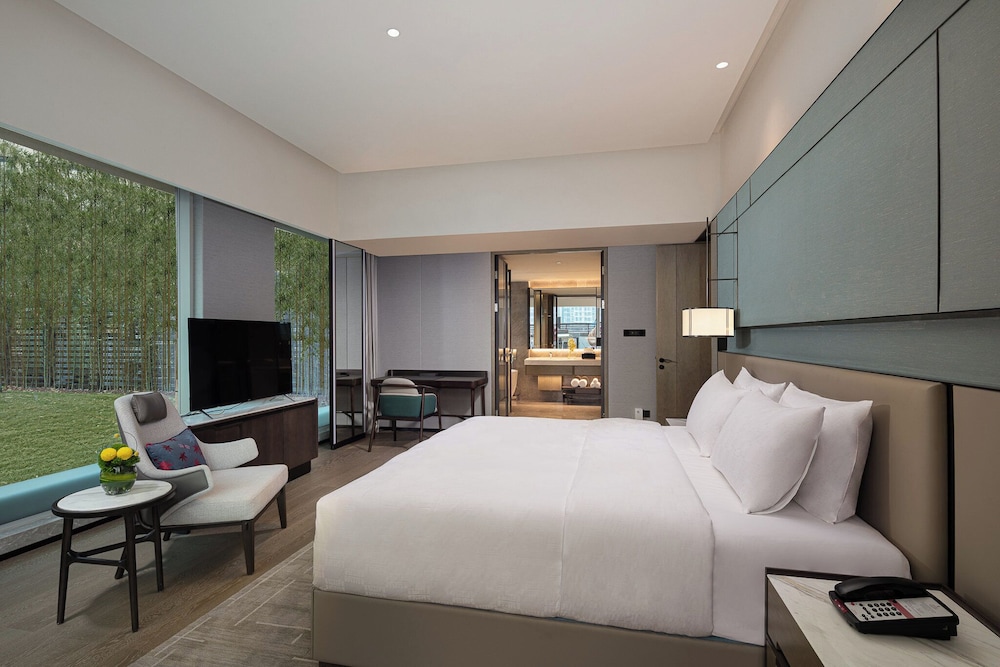 Suite, 1 Bedroom (Outdoor Living Area)