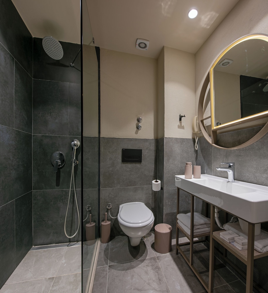 Available room