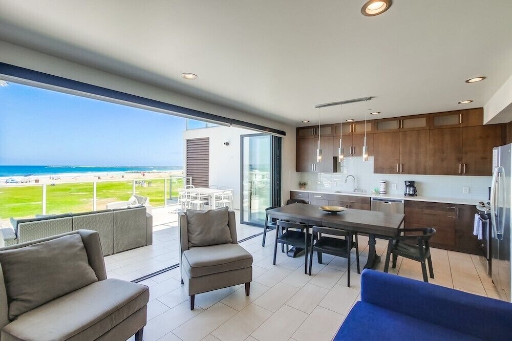 House, Multiple Beds, Balcony, Beach View