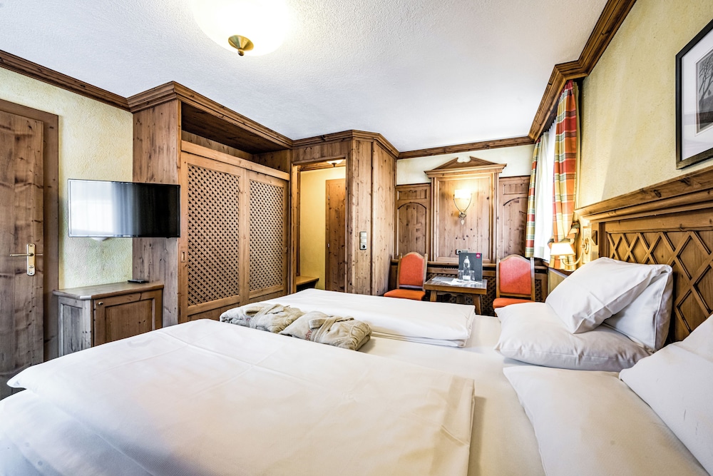Standard Double Room (Alpina) photo 3