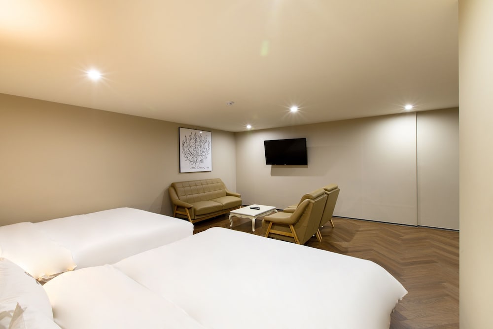 Suite Twin - Photo 20