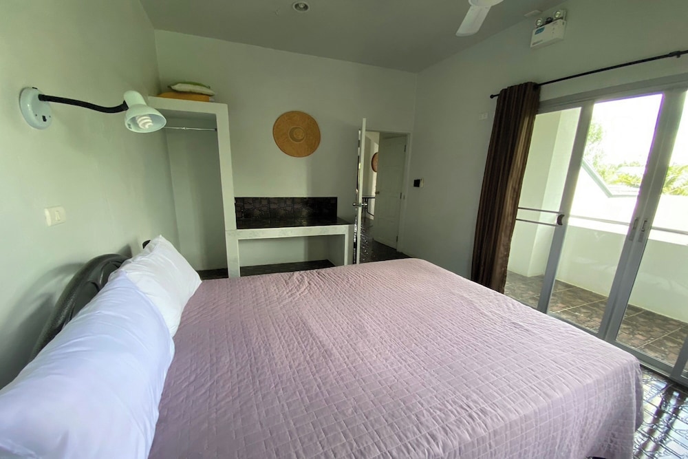 Executive Room - Photo 1
