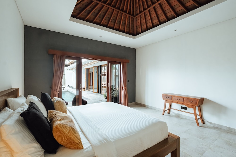 Villa photo 3