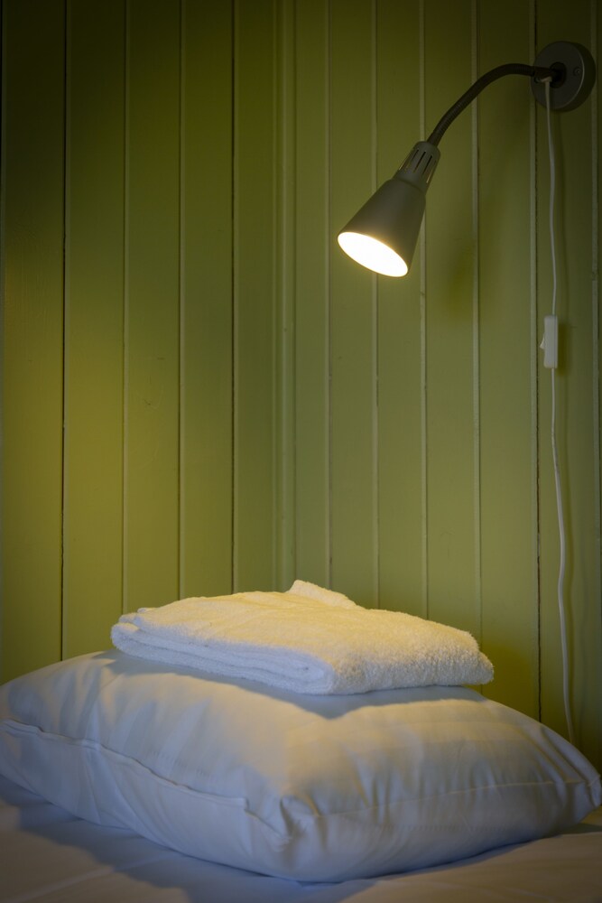 Twin Room, Shared Bathroom photo 3
