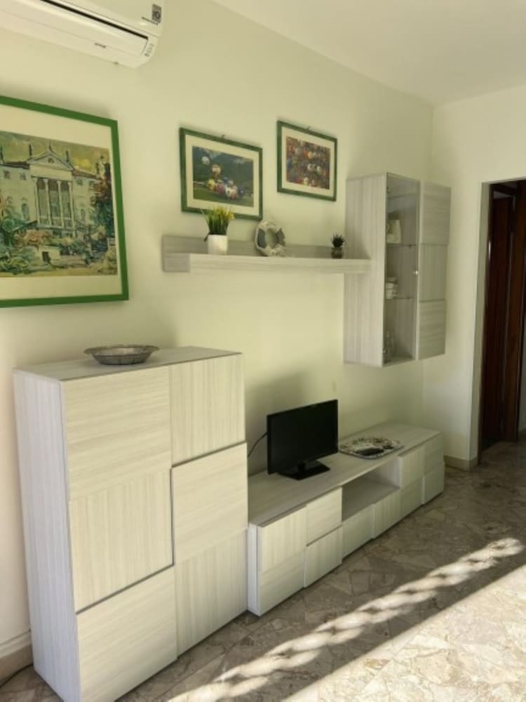 Apartment, 2 Bedrooms, Balcony