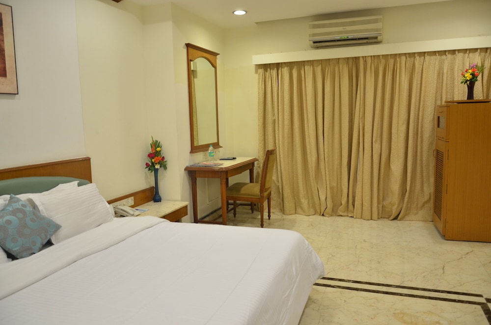 Deluxe Room - Photo 8