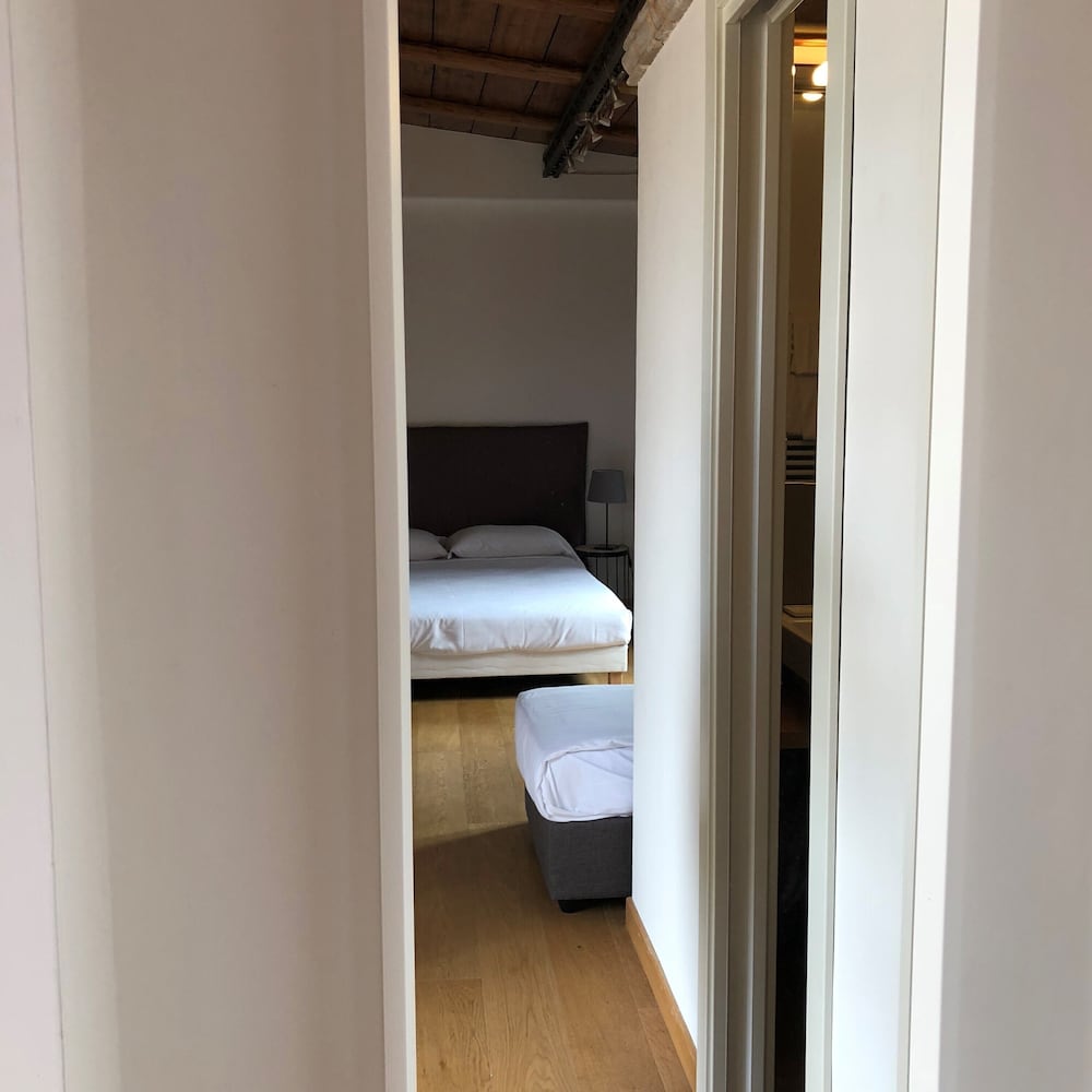 Apartment, 2 Bedrooms, Terrace, City View photo 3
