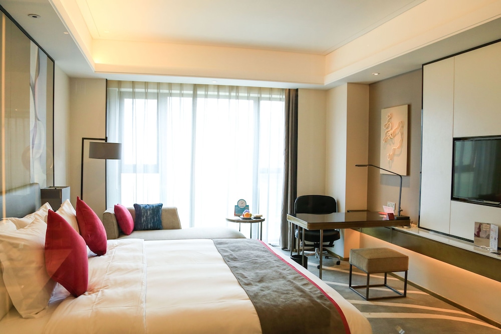 Suite, 1 Bedroom photo 3