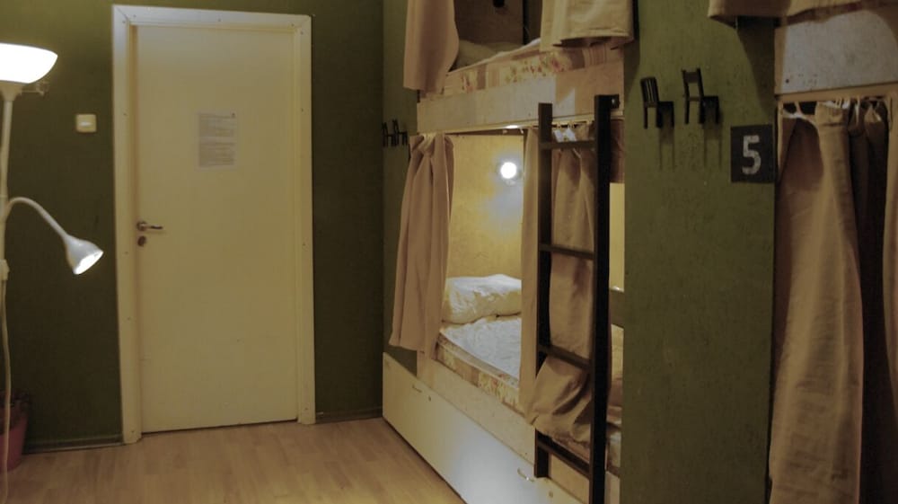 Shared Dormitory, Mixed Dorm (6 beds) photo 2