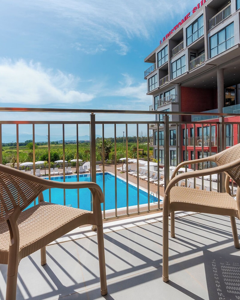 Deluxe Double or Twin Room, Pool View