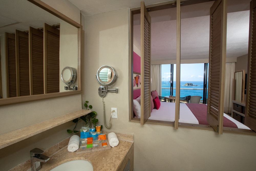 Deluxe Room, 2 Double Beds, Ocean View (Sun Club) - Photo 2