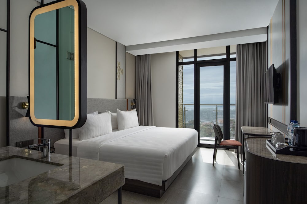 Deluxe Room Hollywood Ocean View - Photo 1