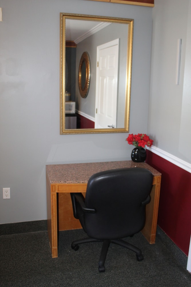 Superior Double Room, 2 Queen Beds, Smoking, photo 6