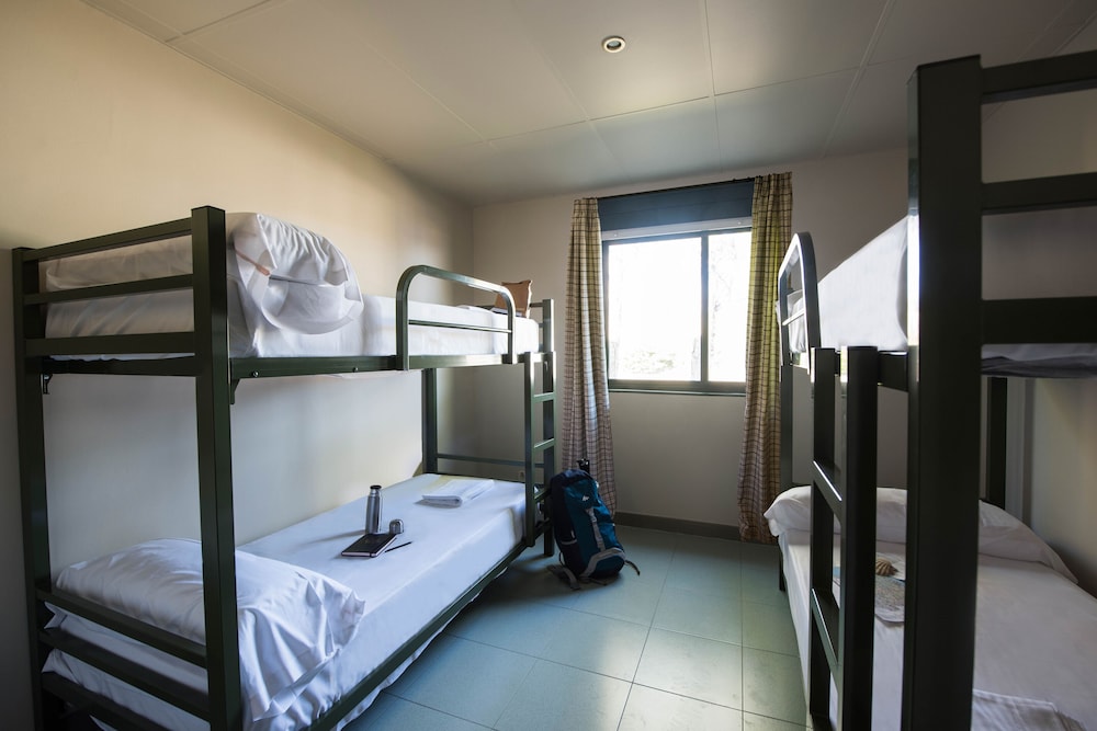 Quadruple Room, Private Bathroom - Photo 3