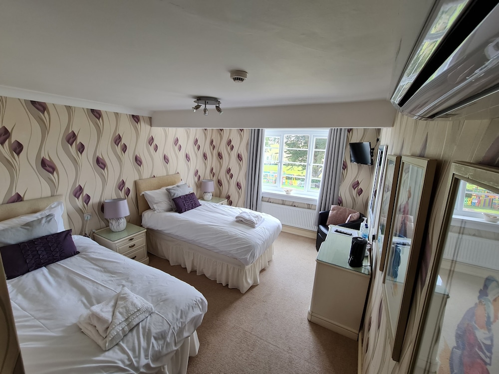 Standard Twin Room, Garden View