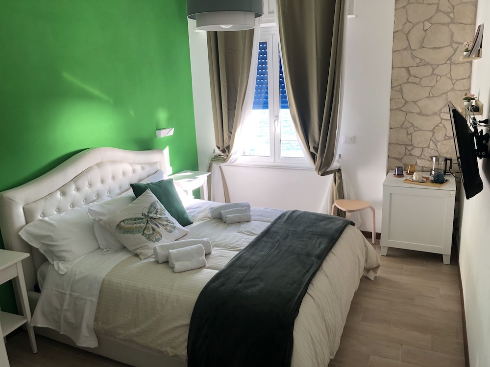 Deluxe Double or Twin Room, 1 Bedroom, Sea View, Beachside