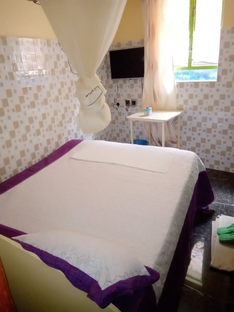 Basic Single Room
