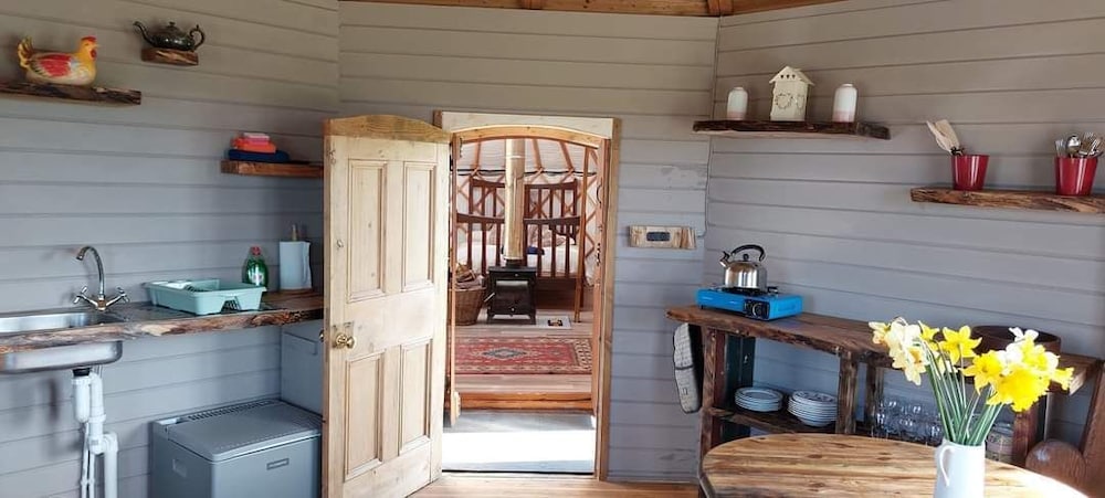 Tent (Beehive Yurt) photo 2