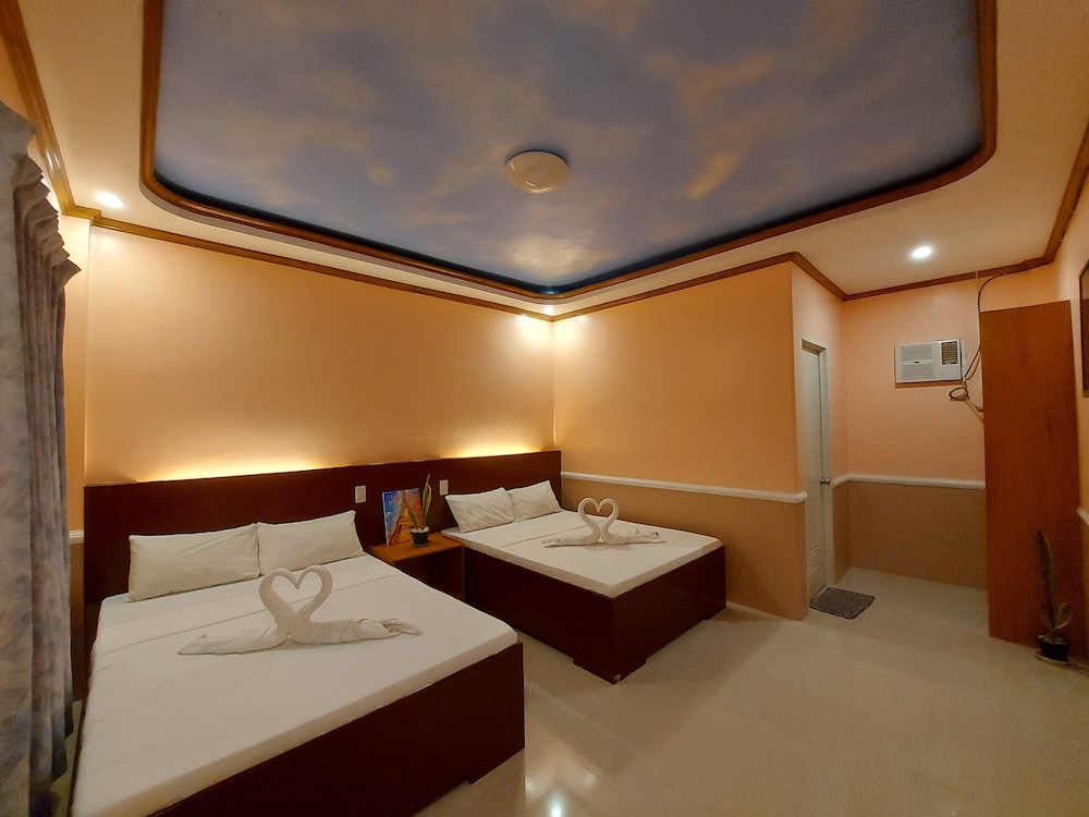 Deluxe Quadruple Room photo 3