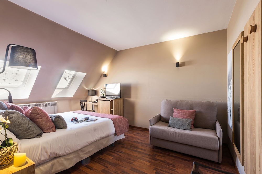 Triple Room (Exterior 2+1)