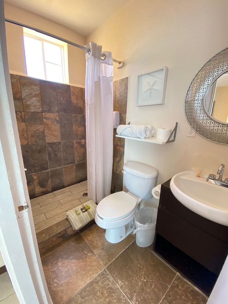 Triple Eco, 2nd Floor, Sea View