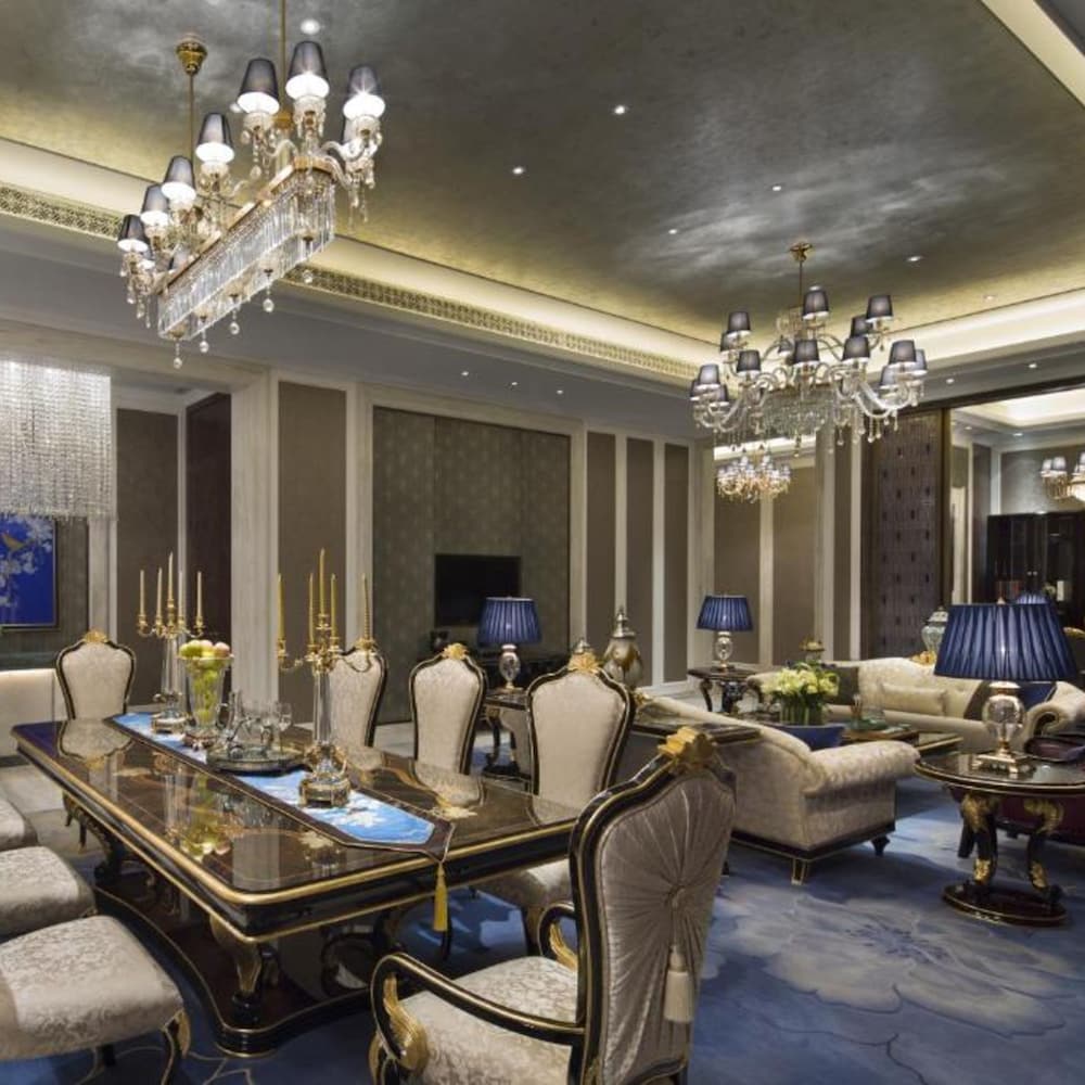 Signature Suite photo 2