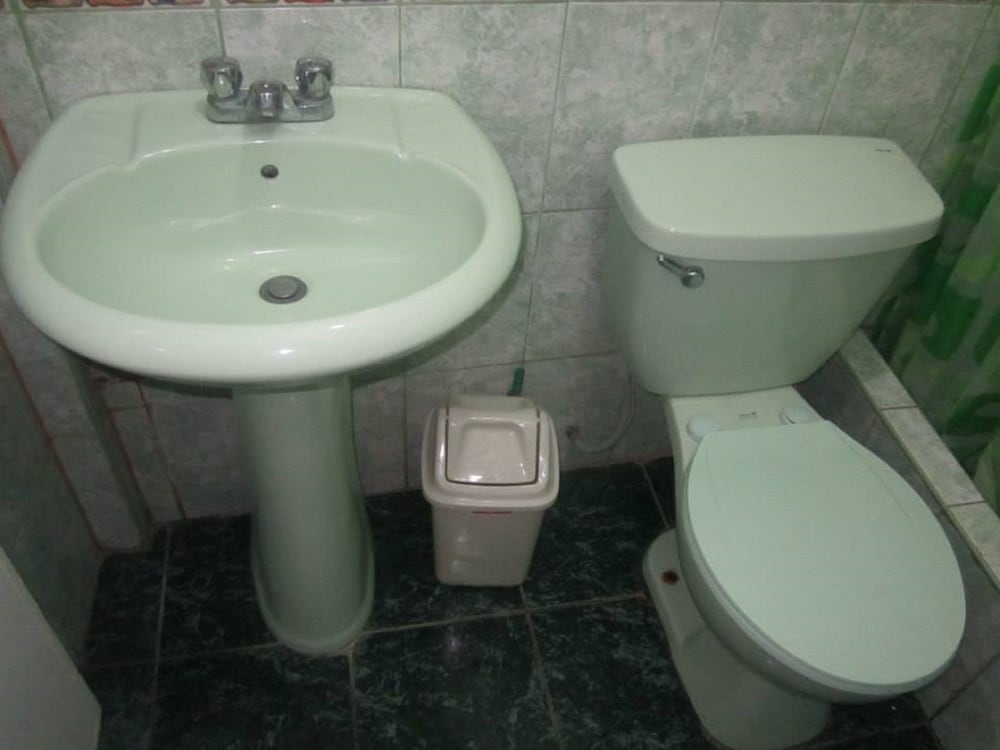 Family Room, Private Bathroom photo 1