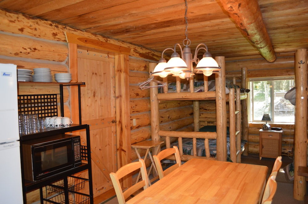 Kodiak Cabin photo 2