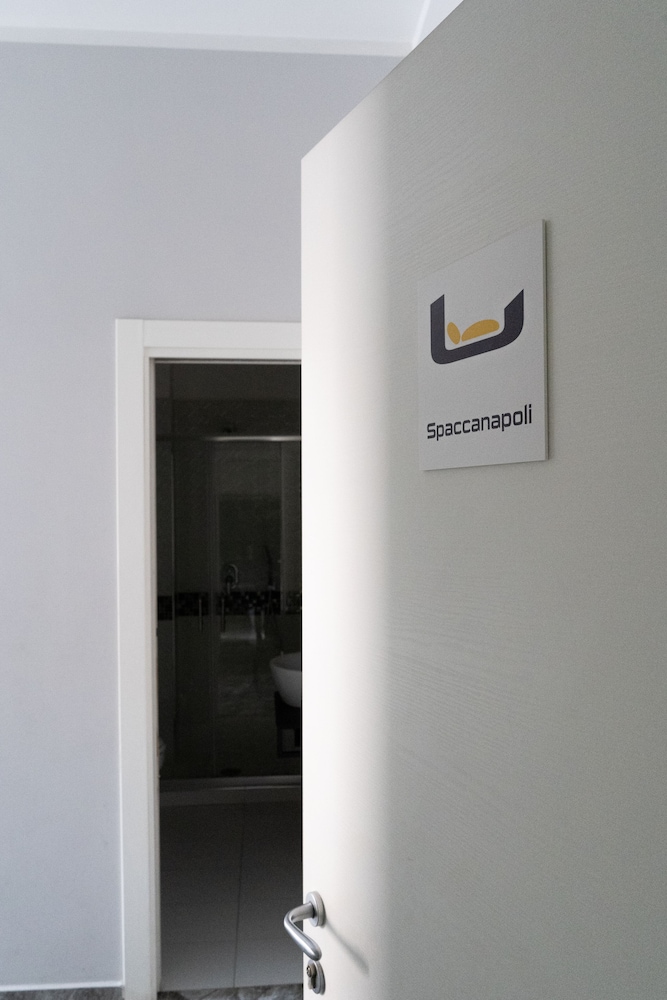 City Quadruple Room photo 2