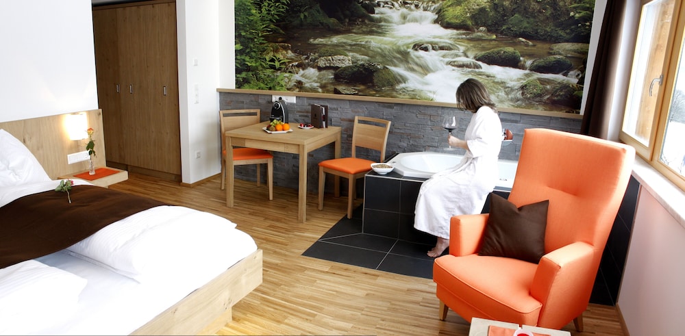 Romantic Room (Water) photo 3