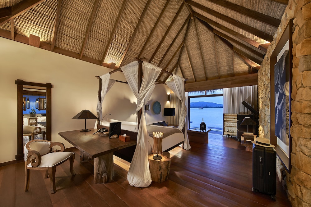 Villa, 1 Bedroom, Overwater - Photo 1