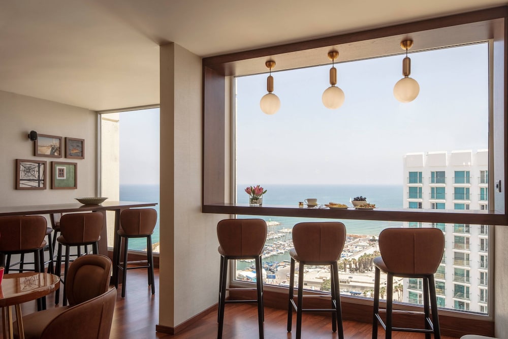 Executive Room, 2 Twin Beds, Sea View - Photo 7