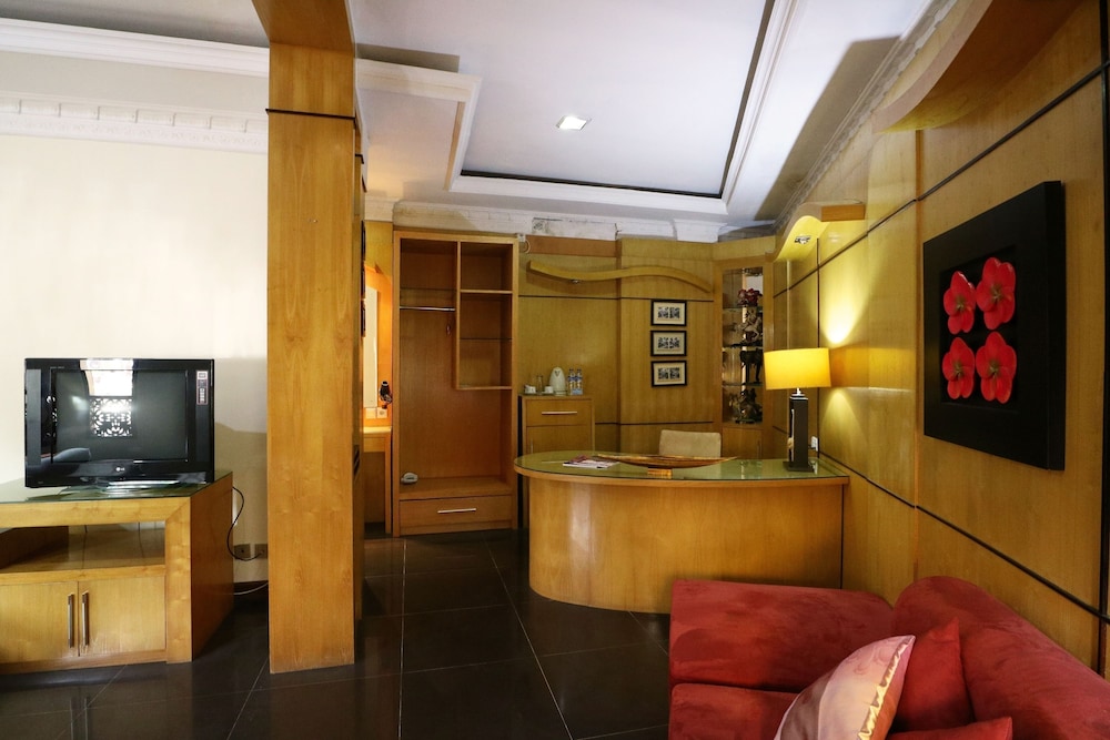 Executive Room