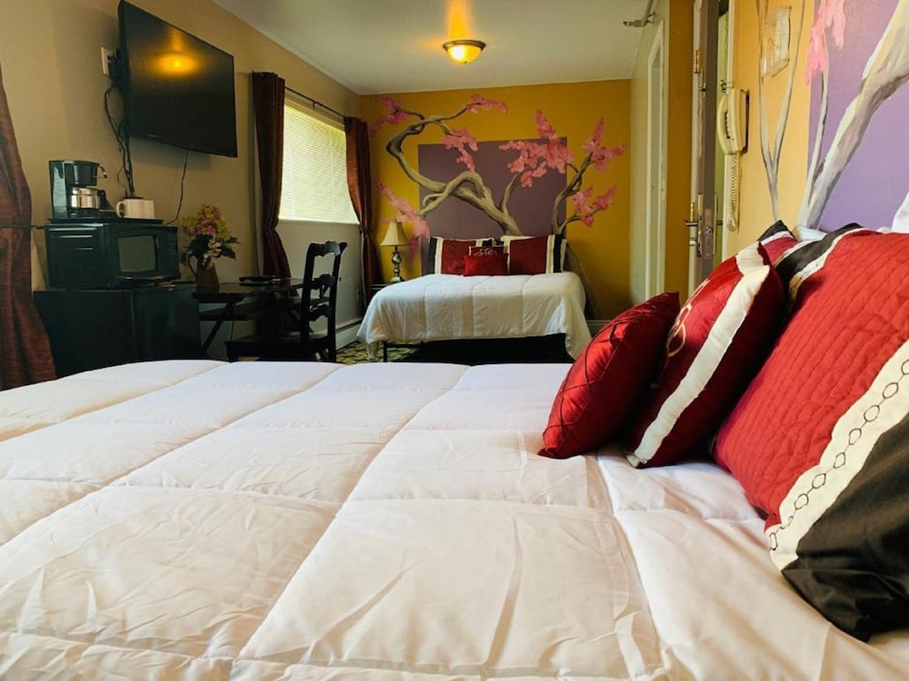 Superior Room, 2 Queen Beds photo 1
