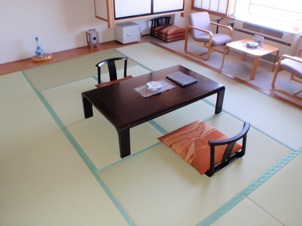 [No floor designation] Run of House with Toilet and Sink, Non Smoking photo 1