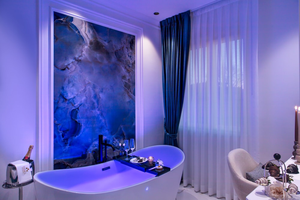 Luxury Room