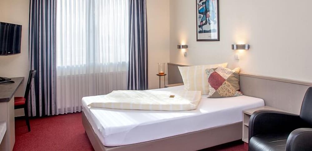 Double Room - Photo 6