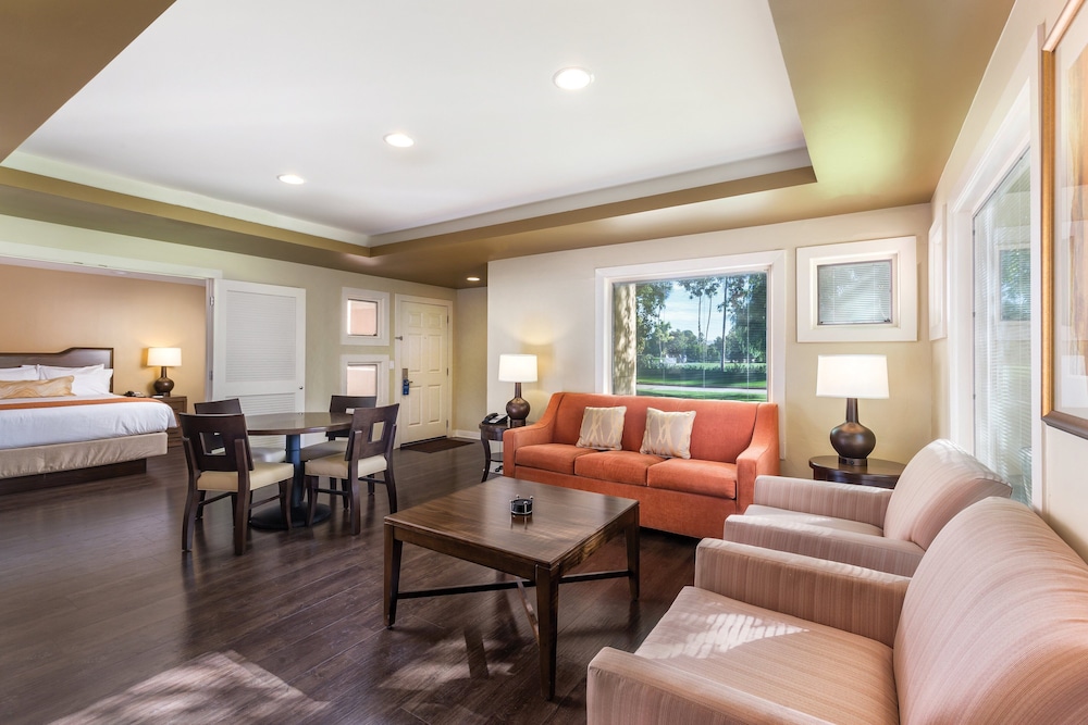 Suite, 1 Bedroom, Kitchenette photo 1