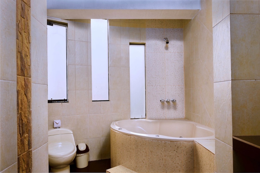 Suite, 1 King Bed