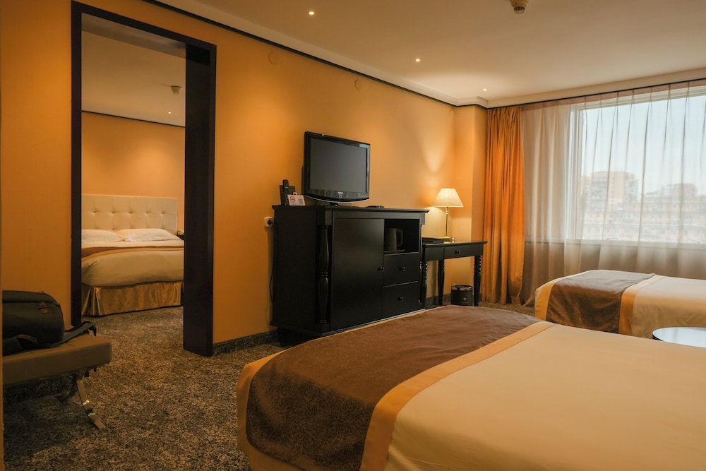 Comfort Suite photo 1