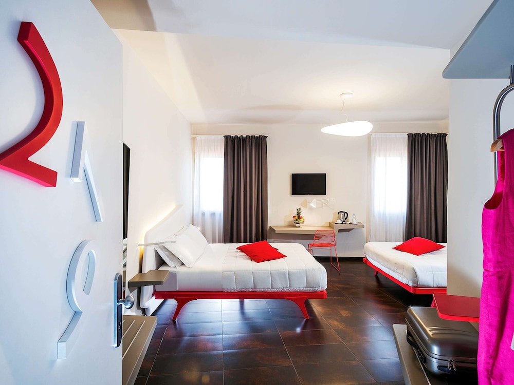 Superior Room, 2 Queen Beds