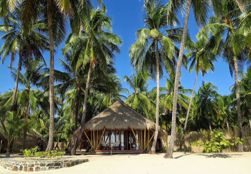 Honeymoon Villa, Beach View, Beachfront photo 2