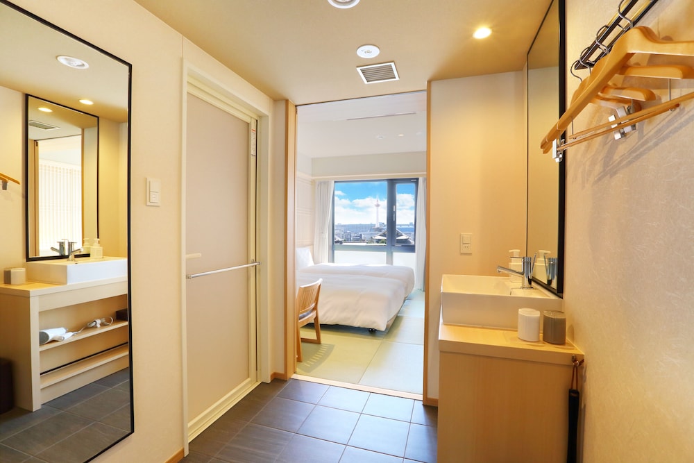 Superior Twin Room - Photo 2