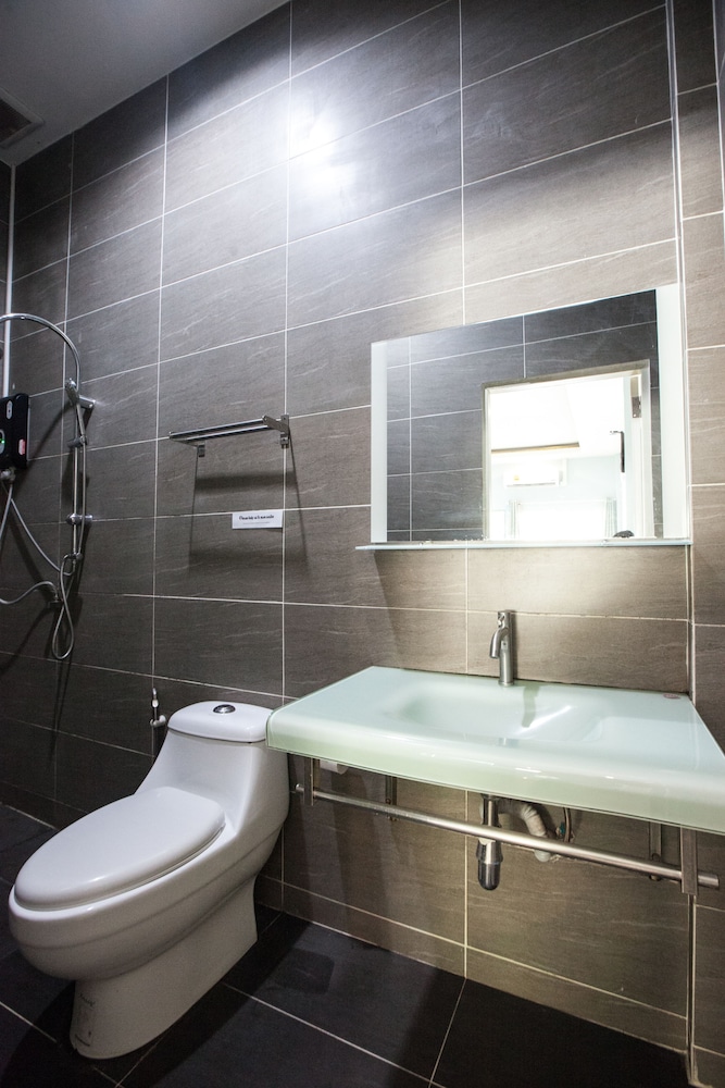 Standard Double Room - Photo 4