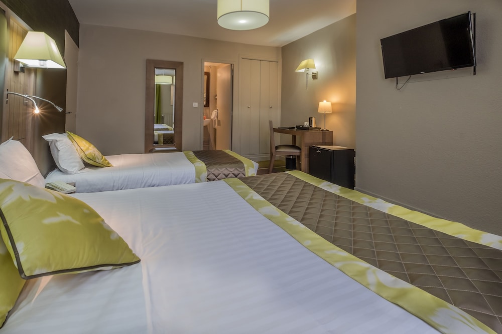Family Triple Room photo 2